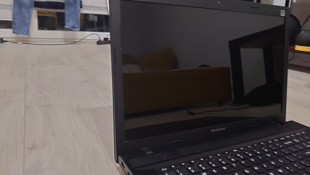 Laptop Lenovo G710