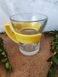 Unikatowa szklanka Lipton z plastikowym uchwytem