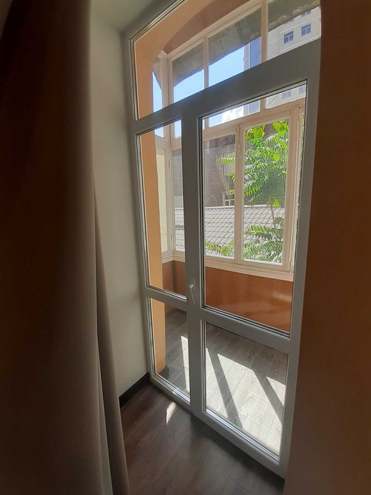 Здам сучасні апартаменти Жилянська центр