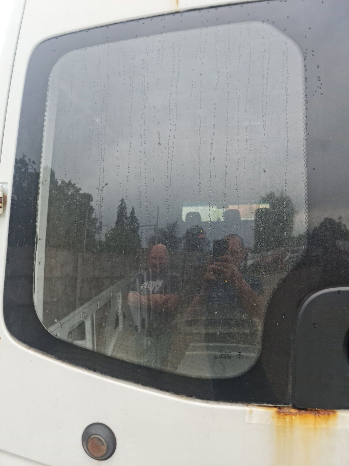 Spędzam tylne szyby Mercedes sprinter 906 long