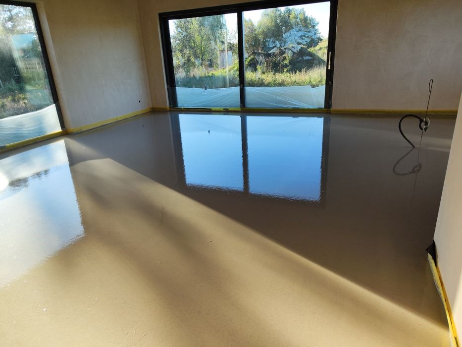 Wylewka anhydrytowa, płynny styropian, pianobeton, styrobeton,