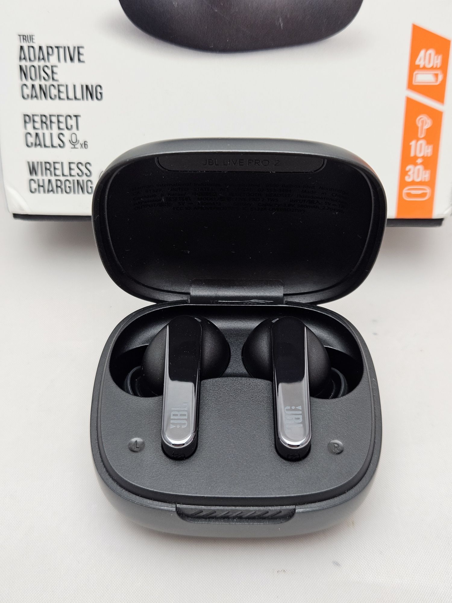 Słuchawki JBL Live PRO 2 TWS w kolorze czarnym