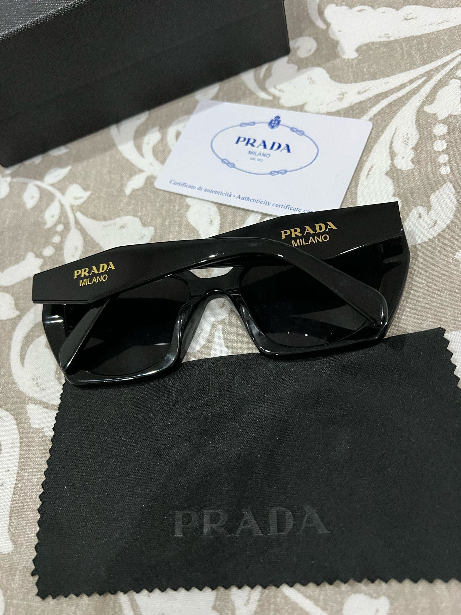 Óculos de sol Prada