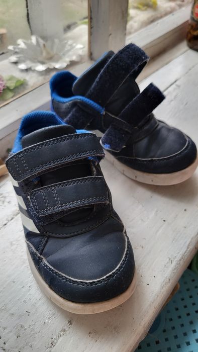 Кросівки дитячі adidas