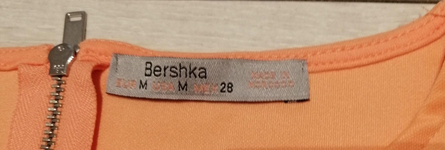 Sukienka pomarańczowa Bershka, Rozmiar M