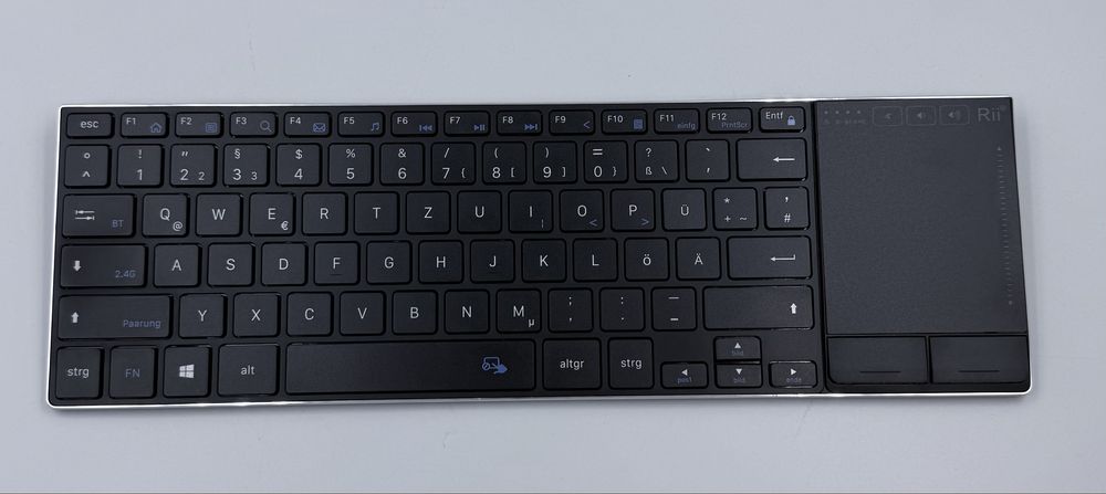 bezprzewodowa klawiatura multimedialna 2.4G & Bluetooth z touchpadem