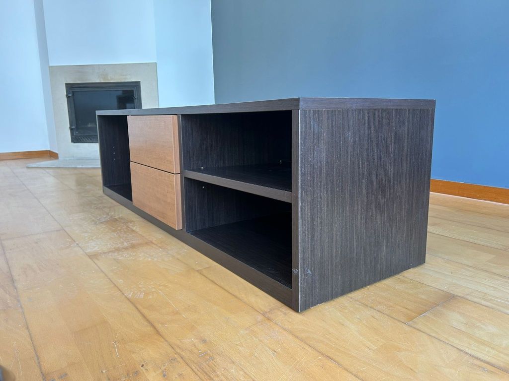 Móvel de tv 
1.60comprimento
45 lar