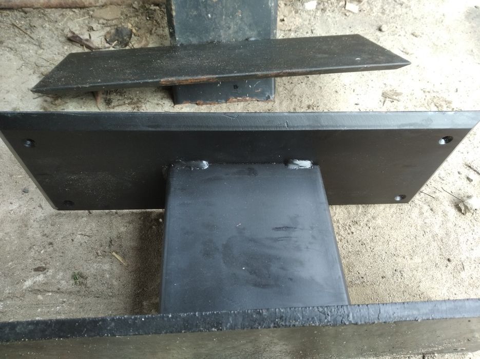 Schody nowoczesne do samodzieln przygotowania, Profil, trepy jesionowe