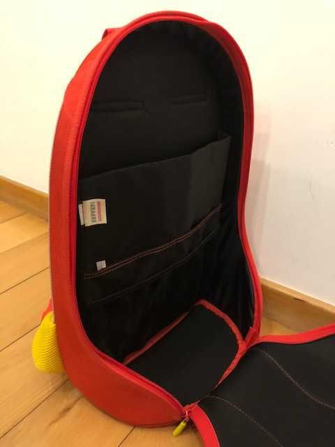 Mochila Ferrari para PC - NOVA