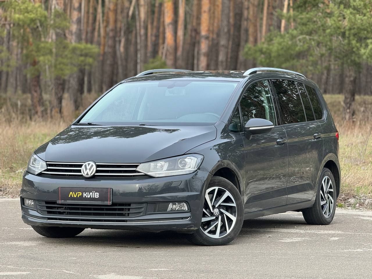 Volkswagen Touran 2018 2.0 дизель, автомат, 207т.км