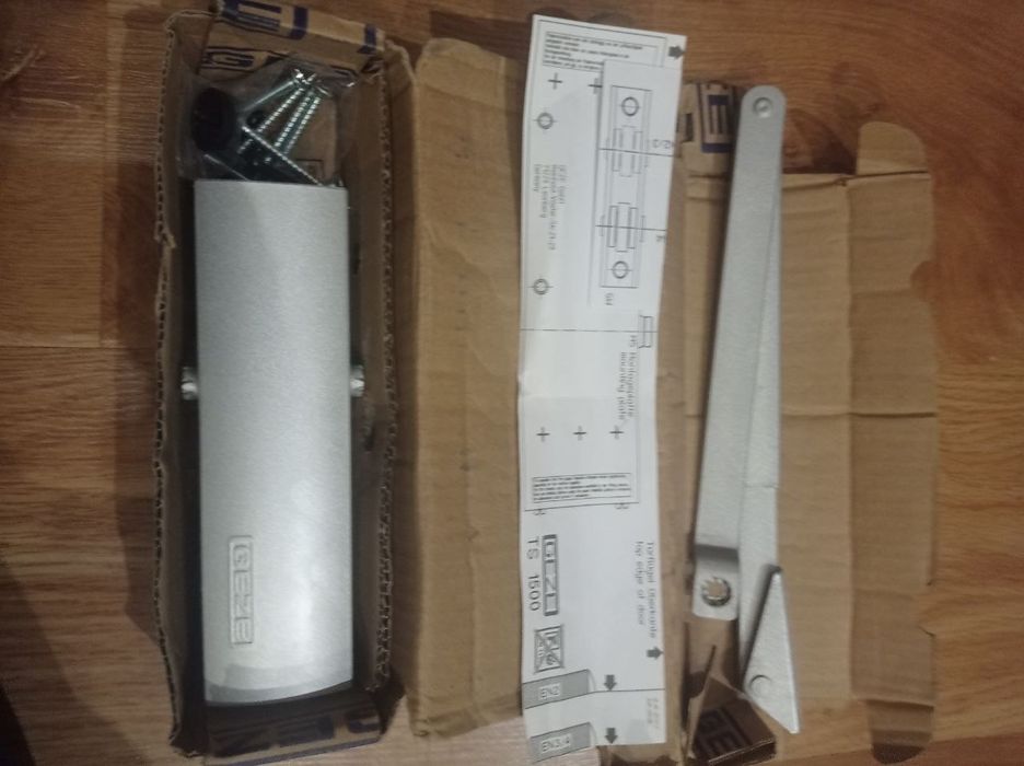 Доводчик Geze TS 1500