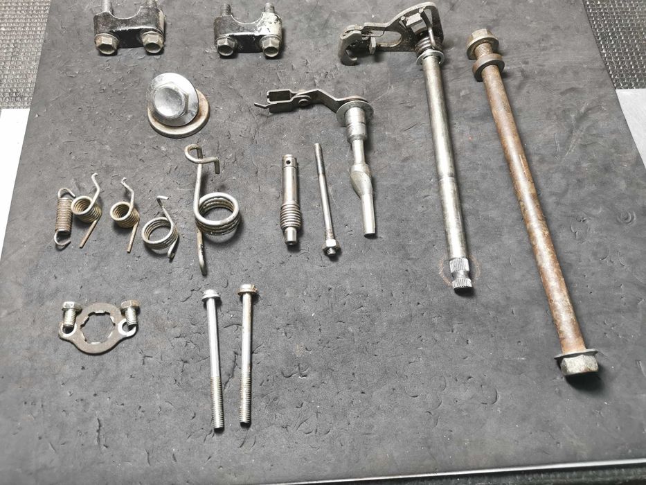 Yamaha DT 125 LC Ypvs  - Peças - Kawasaki GPZ 750