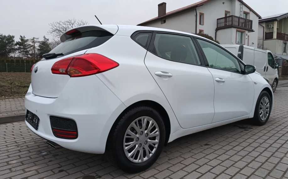 Бампер передній Kia Ceed розборка Kia Ceed