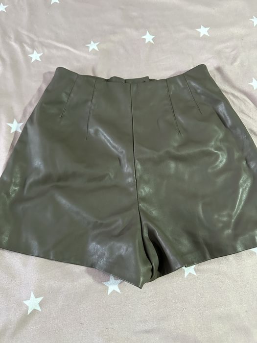 Шорти шкіряні 32 розмір