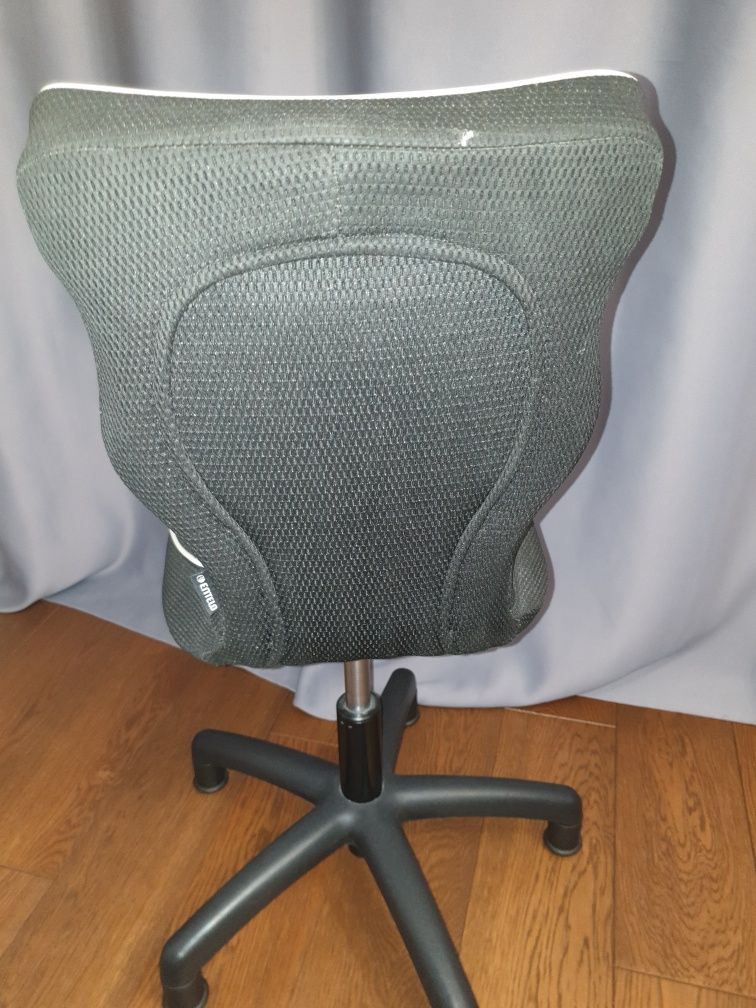 Fotel krzesło Entelo rozmiar 3  119 142  cm