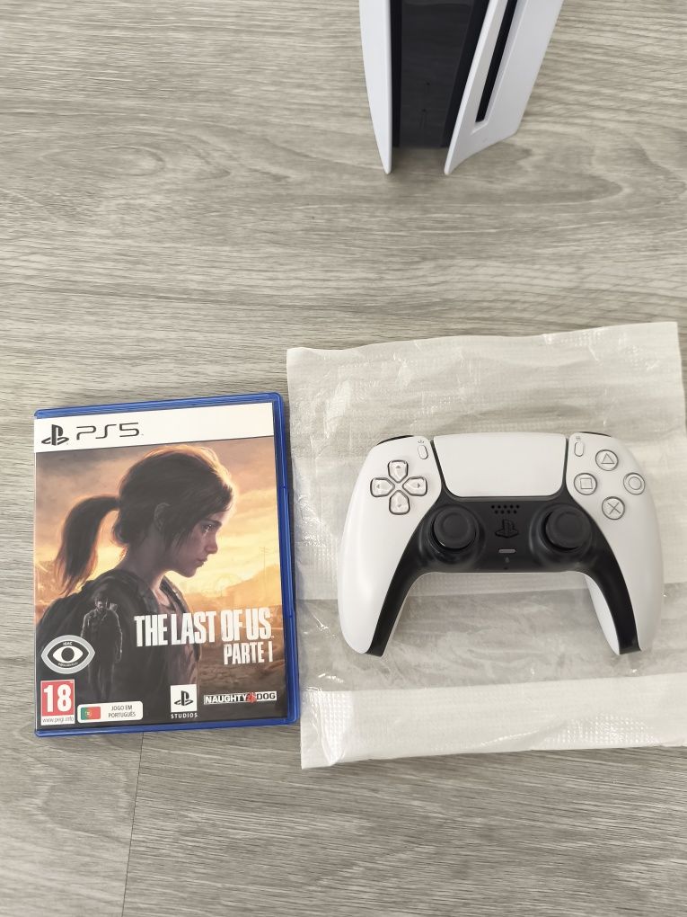 PlayStation 5 com jogo