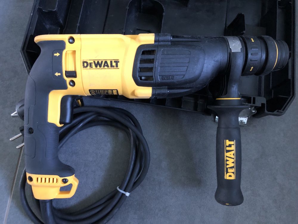 Мережевий перфоратор Dewalt D 25134