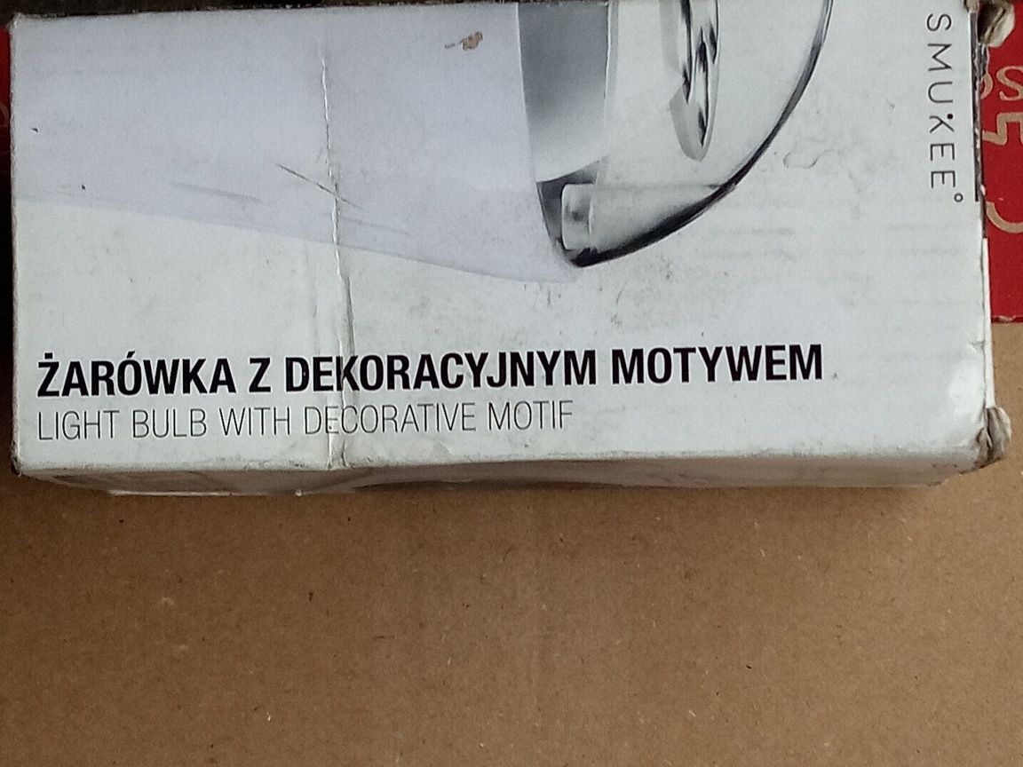 Projektor dekoracyjny, żarówka z efektem ruchomych gwiazd