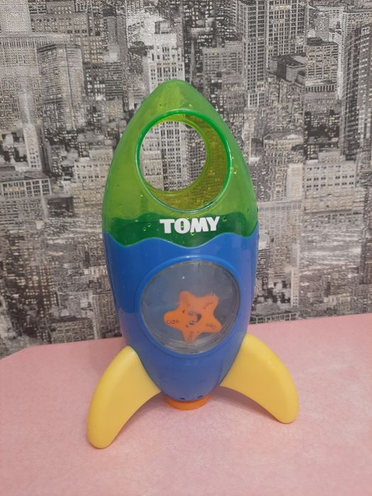Tomy ракета фонтан