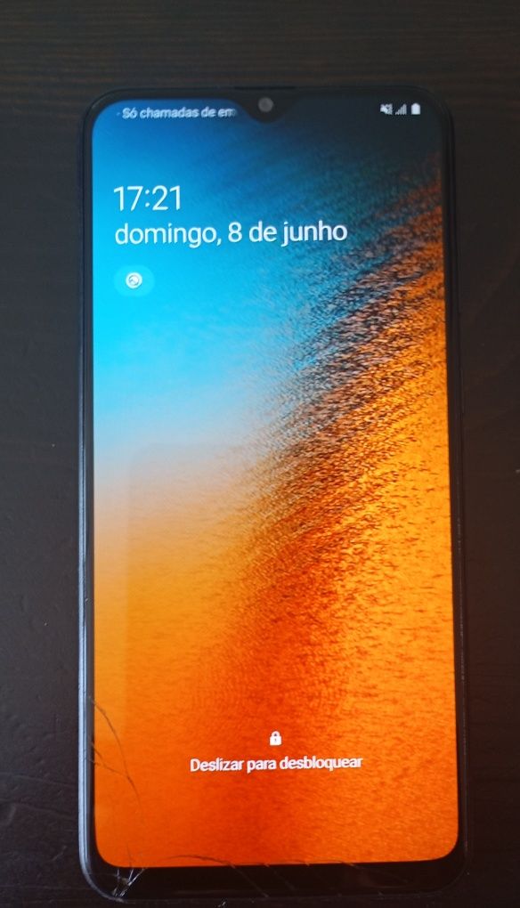 Samsung A20 Ah Excelente Preço. Até ás 13 horas  Dou Bom Desconto.