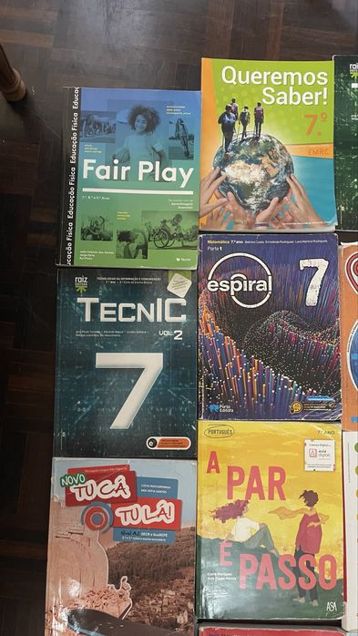 Conjunto de manuais escolares 7º ano – usados em bom estado