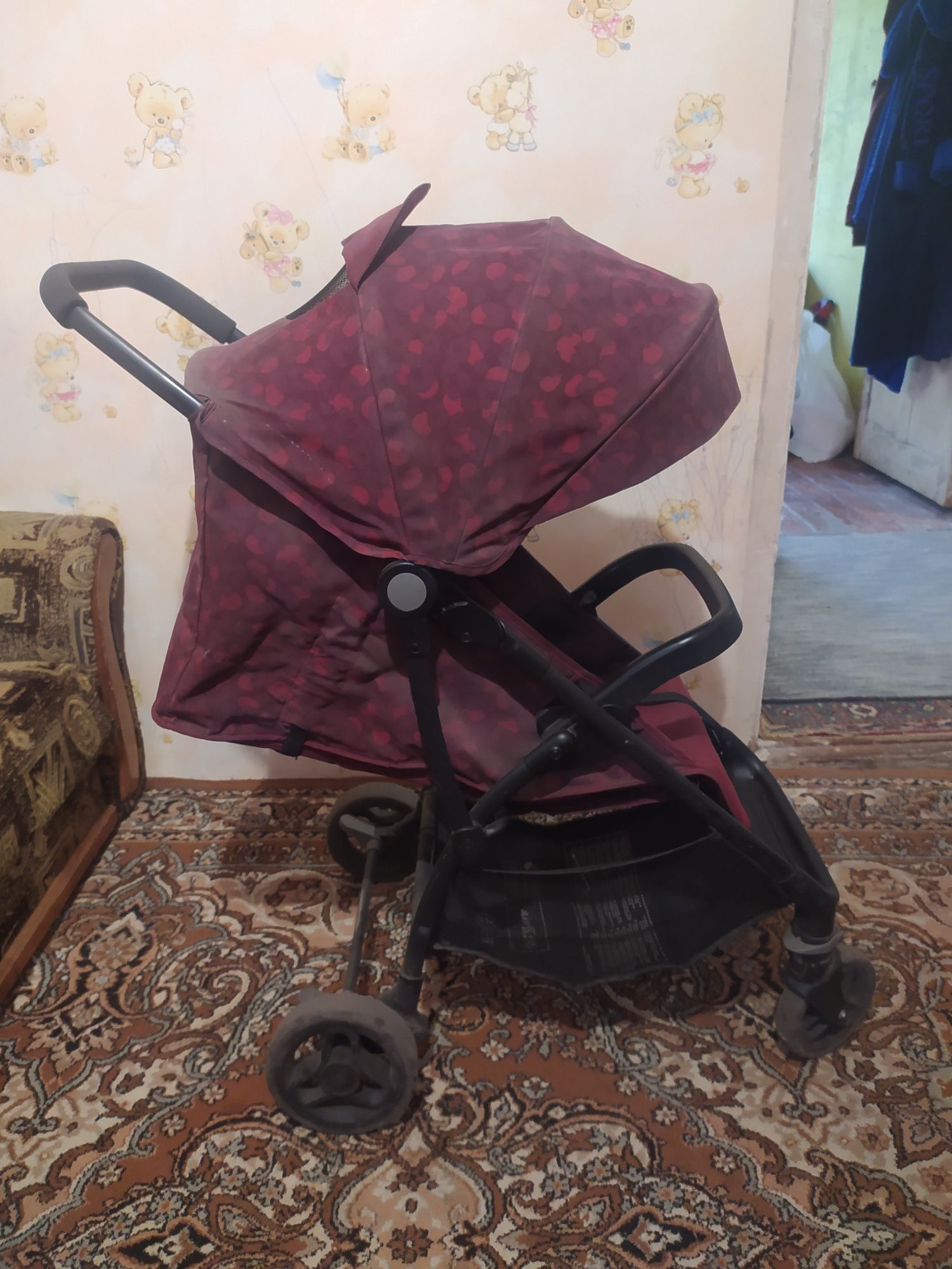 Продам прогулочную коляску Graco