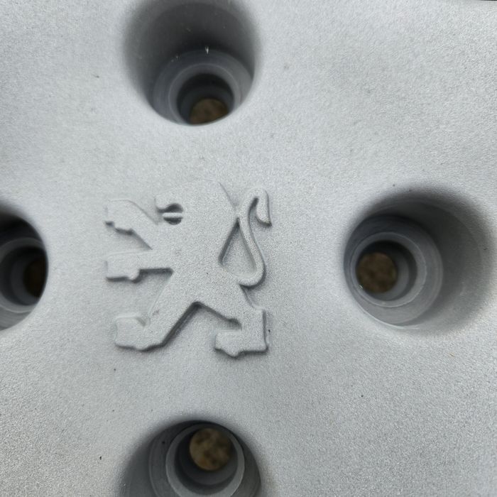 Felgi aluminiowe do peugeot 15cal kultowe wypiaskowane
-60%
1000,00 zł