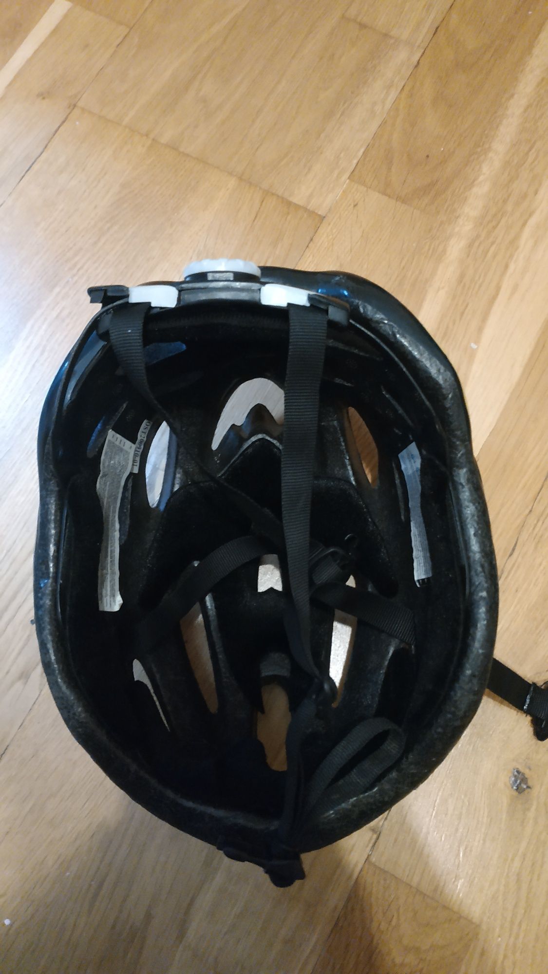 Kask szosowy Kellys