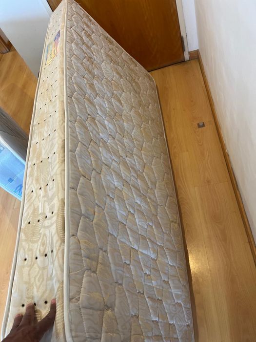 Vendo colchao solteito 190x90