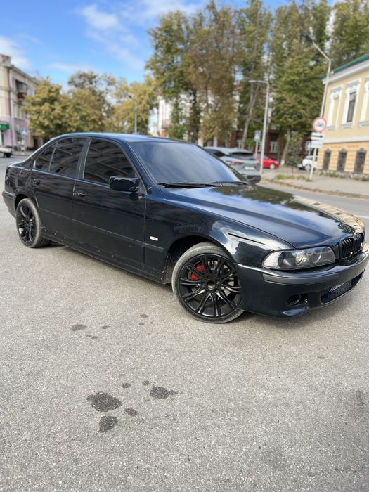 Продам БМВ Е39 3.5 бенз