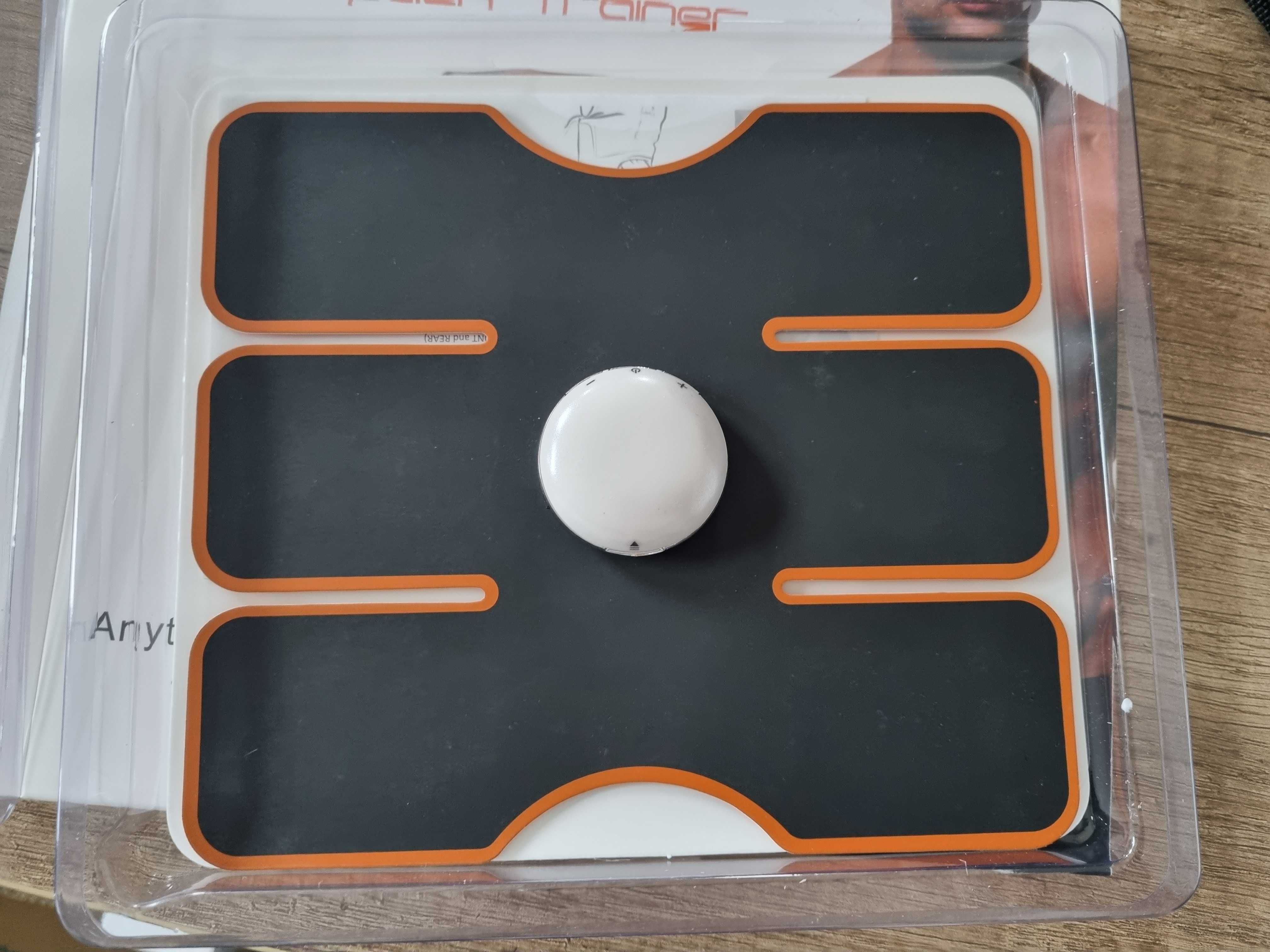 Stymulator mięśni brzucha six pack