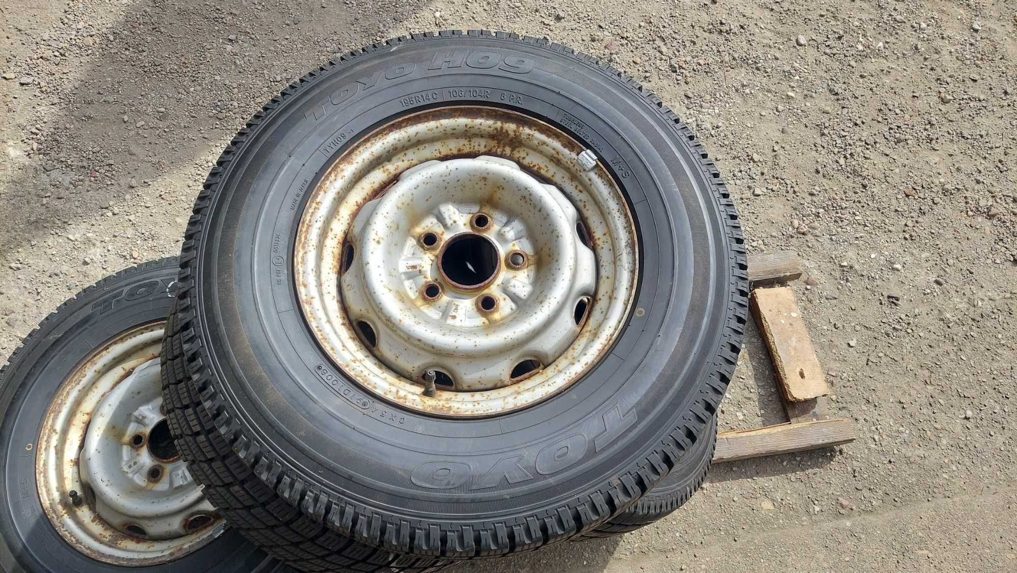 Koła zimowe 5x114,3 195r14C WZMACNIANE TOYOTA HIACE HYUNDAI Starex 14C