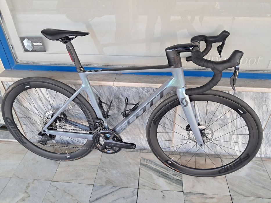 Bicicleta Scott addict RC15 c/guiador carbono, rodas perfil42, espigao