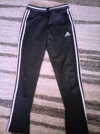 spodnie dresowe adidas M