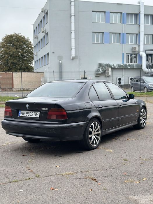 Продам BMW E39 2.5