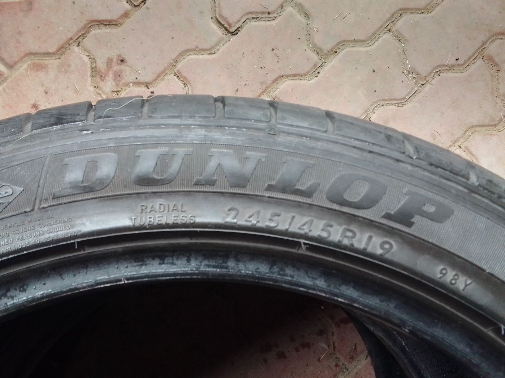 Cena za 2 Opony letnie 245/45r19 DUNLOP