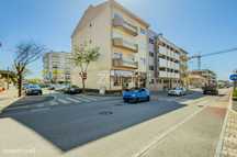 Apartamento T4 com lugar de garagem - Rua 33 - Espinho