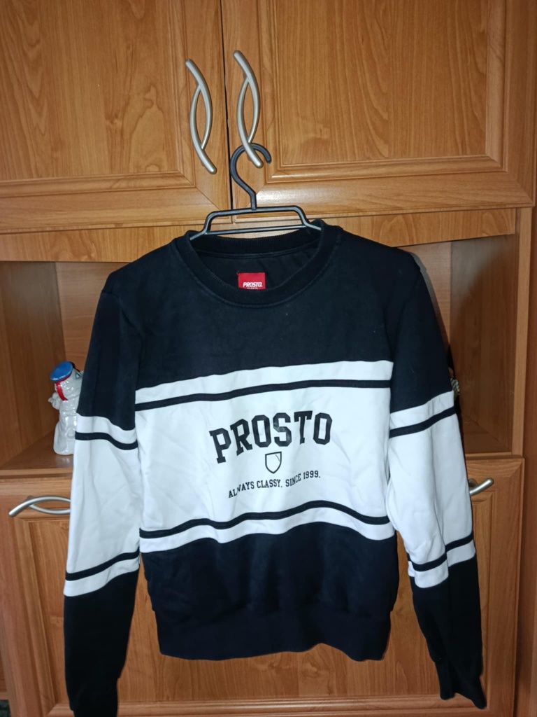 Bluza prosto czarna