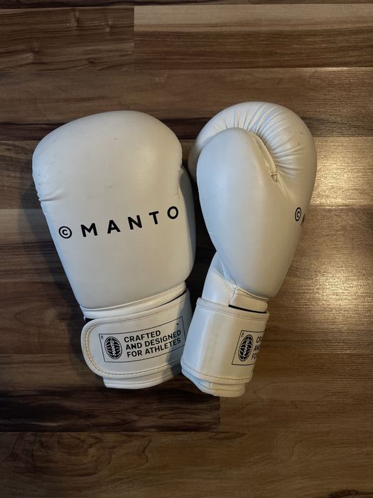 Rękawice bokserskie 14 oz Manto ®