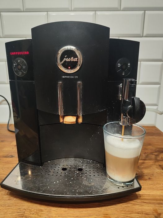 Ekspres ciśnieniowy Jura C9