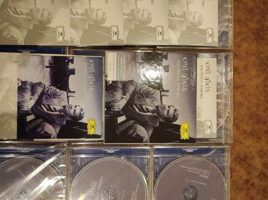 Бокс-сет фортепианных сонат Бетховена на фирменных дисках