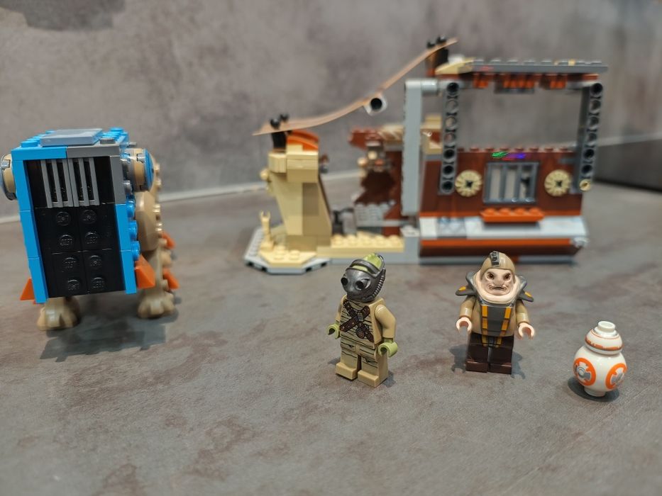LEGO Star Wars Kłopoty na Jakku mini figurki