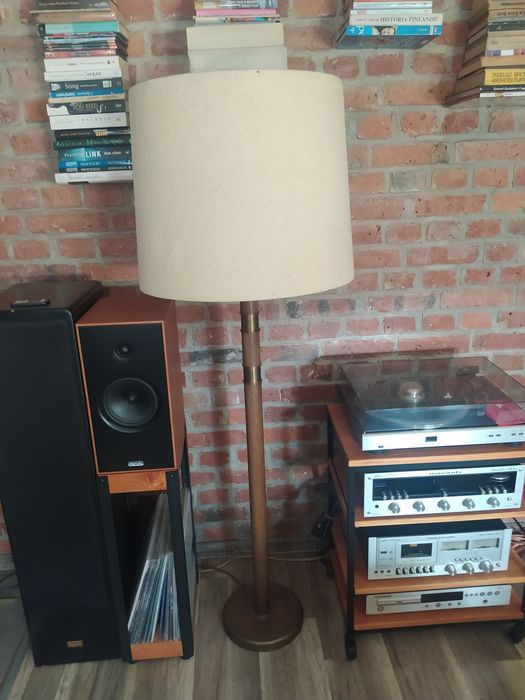 Stojąca lampa,drewno