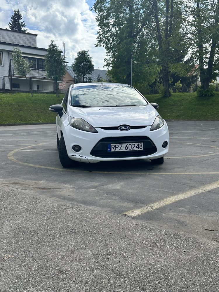 Ford Fiesta  1.242cm Van