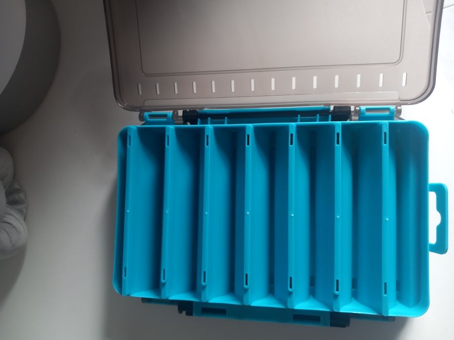 Caixa de Pesca Azul 198mm x 132mm