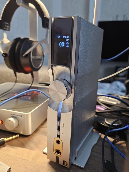 ЦАП з підсилювачем iFi NEO iDSD