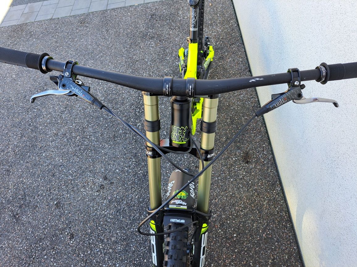 Commencal Supreme  V3    2017  AL     27.5    L