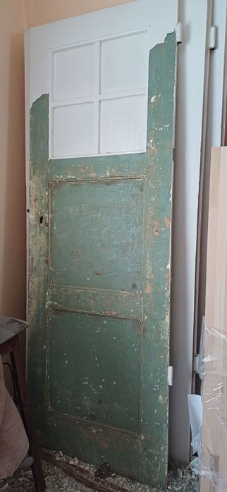 Stare, drewniane drzwi oddam