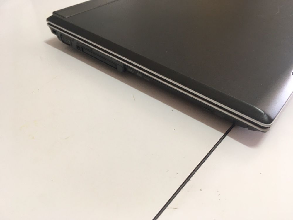 Asus V6JX00J
