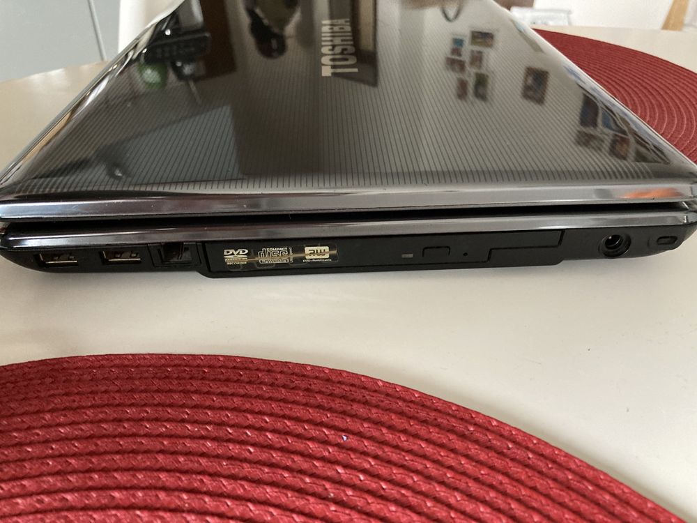 Laptop Toshiba Satellite A300-146